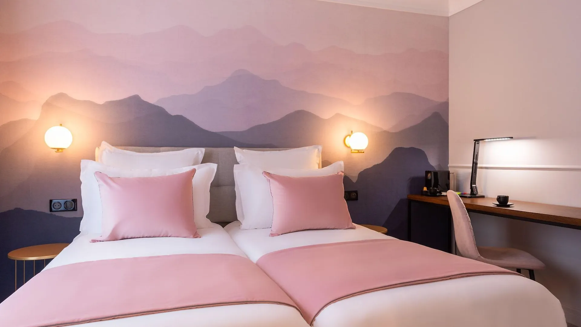 Hotel Le Milie Rose Paris France